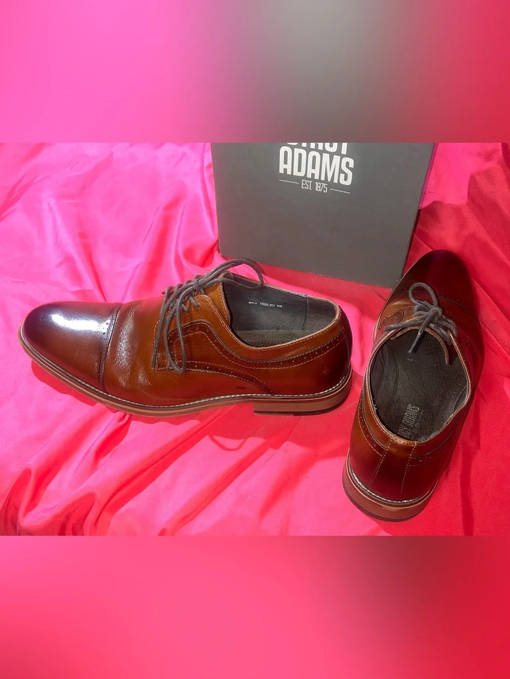 Stacy Adam’s Men’s 8 M Two-Tone Brown Cap-Toe Derby Dickinson  Shoes in cognac